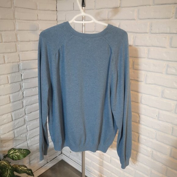 Eddie Bauer Men's V-neck Lightweight Sweater - Picture 2 of 10